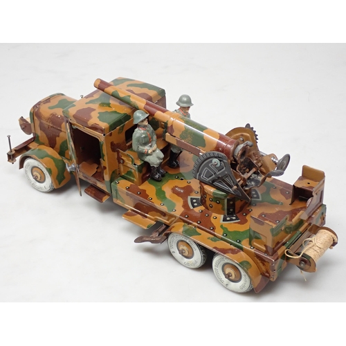 396 - A tinplate Tipp & Co. clockwork 6-wheel German Lorry with anti-aircraft Gun and two composite Figure... 