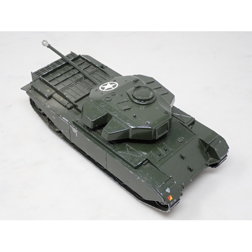 400 - A Britains No.2150 Centurion Tank, gloss mid green, sprung gun, missing aerials and a few chips