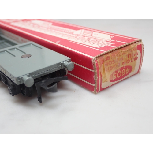 50 - Hornby-Dublo 10x 2-rail Wagons, excellent to mint, boxed
Wagons comprising 4316 S.R. Horse Box, 4325... 