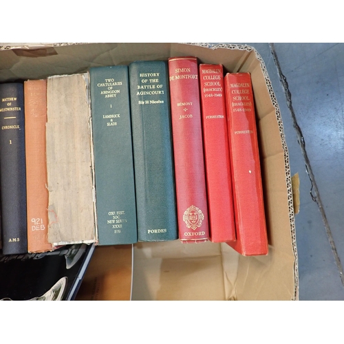 577 - Box: Bristol and other Archaelogical Society volumes, and other reference books; (box)