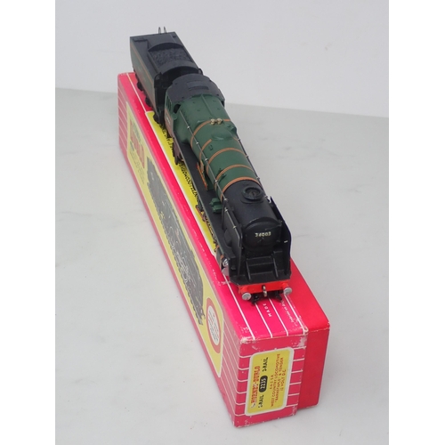 6 - Hornby-Dublo 2235 ‘Barnstaple’, unused, boxed and literature
Locomotive in mint condition showing no... 