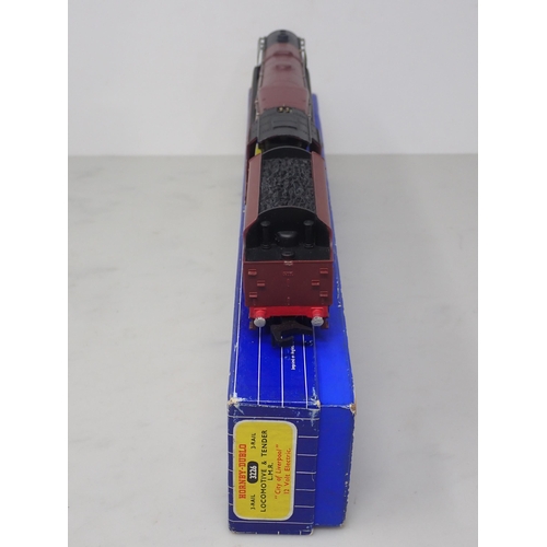 7 - Hornby-Dublo 3226 ‘City of Liverpool’, unused, boxed and literature
Locomotive in mint condition sho... 