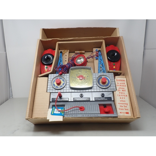 90 - A boxed Merit 'Dan Dare Radio Station'