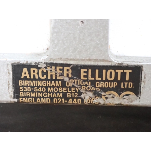 109 - An Archer Elliott illuminated Eye Test Board (passed PAT)