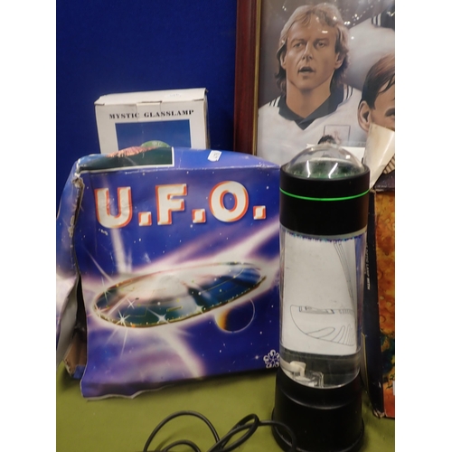 476 - Lost in Space Robot, Tottenham Hotspur picture, U.F.O. Lamp with flashing lights, table top Water To... 