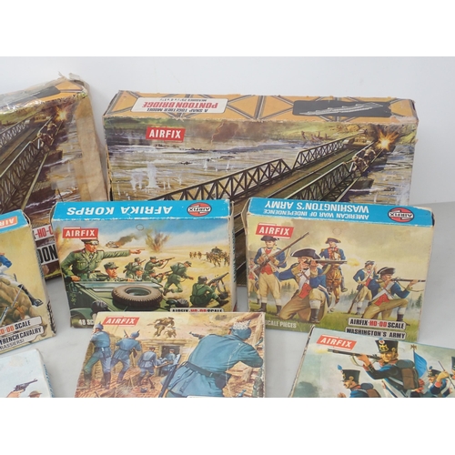 16 - Eight boxed Airfix Sets of H0 scale Soldiers and two Pontoon Bridges (some opened and incomplete)