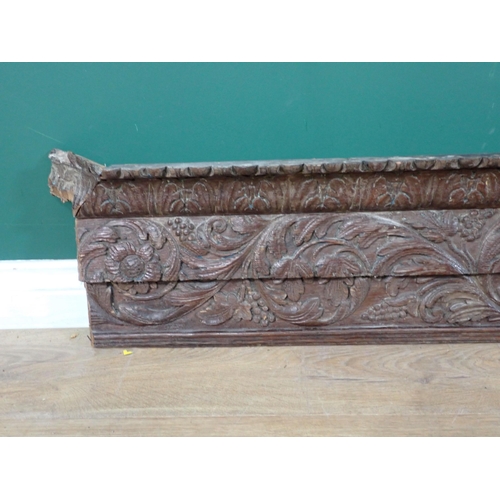 318 - An antique oak Pelmet with acanthus leaf carved decoration A/F 5ft 9in W x 10in H