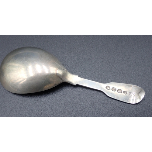 123 - A George IV silver Caddy Spoon, fiddle pattern, London 1829, a pair of Salt Spoons, London 1912, a V... 