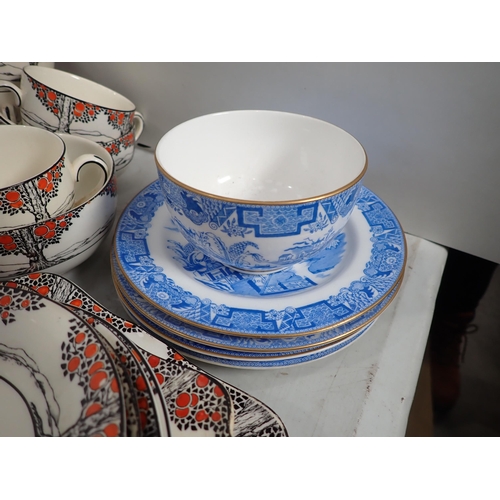 290 - A Royal Worcester blue and white pagoda pattern Part Service including, Jug, Cups, Saucers, Tureen e... 