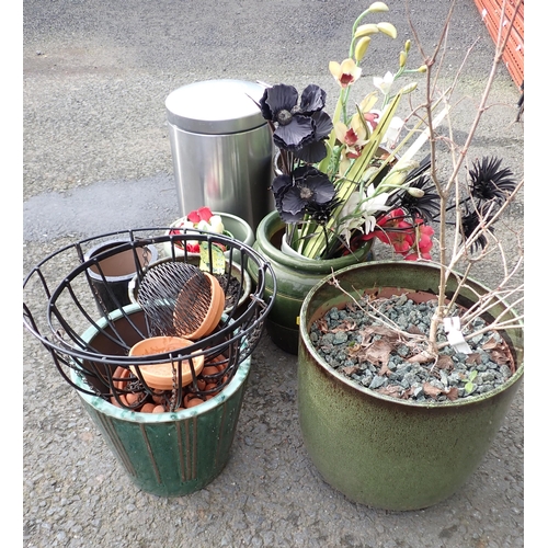 587 - Seven assorted glazed Garden Pots and Planters, two Hanging Baskets, two terra cotta Pots and a Peda... 