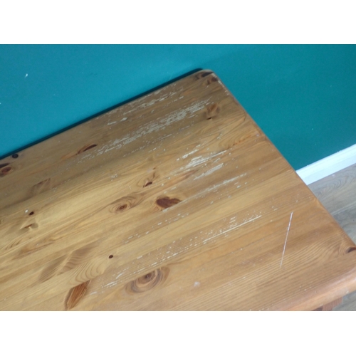 87 - A pine Kitchen Table H 31