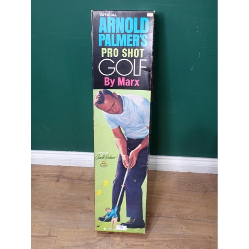 723 - A Arnold Palmer Pro Shot Golf Game