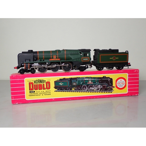 1005 - A Hornby Dublo 2235 'Barnstaple' in mint condition. Box Ex plus, small mark on one edge, complete wi... 