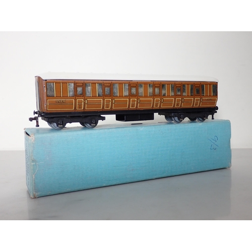 1006 - Three Hornby Dublo LNER Coaches in 1949 boxes comprising 2x 1st/3rds and 1x Brake/3rd. All in mint c... 