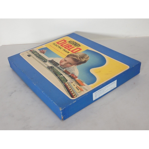 1049 - A Hornby Dublo EDG17 Goods Set, the contents in mint condition, box in excellent to excellent plus c... 