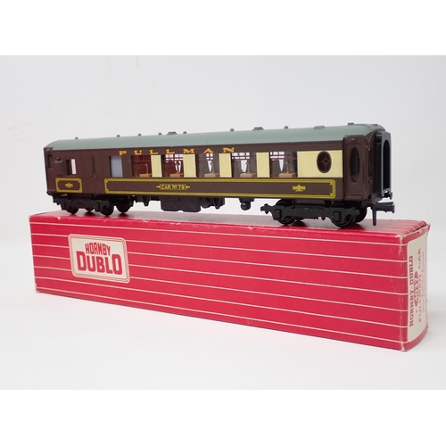 1055 - Seven boxed Hornby Dublo 2-rail Coaches comprising 4035, 4036, 2x 4037, all unused. Plus 4081 in exc... 