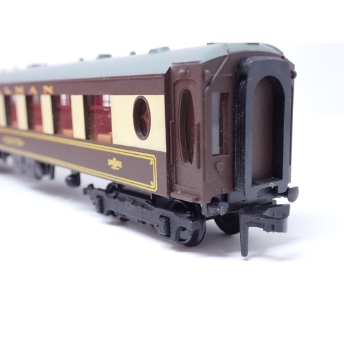 1055 - Seven boxed Hornby Dublo 2-rail Coaches comprising 4035, 4036, 2x 4037, all unused. Plus 4081 in exc... 