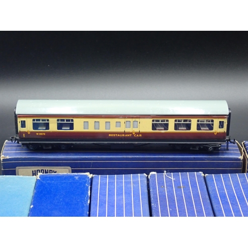 1068 - Twelve boxed Hornby-Dublo 3-rail tinplate Coaches. Condition varies