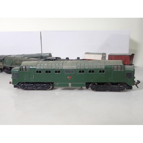 1071 - Four unboxed playworn Hornby Dublo 3-rail Locomotives including 'Duchess of Montrose', Deltic, Bo-Bo... 