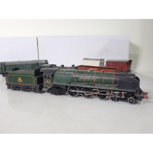 1071 - Four unboxed playworn Hornby Dublo 3-rail Locomotives including 'Duchess of Montrose', Deltic, Bo-Bo... 