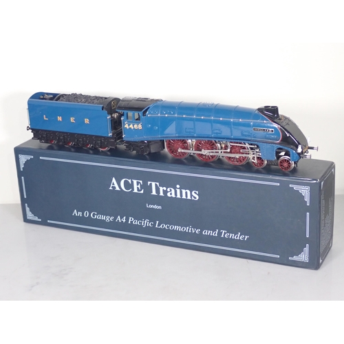 1076 - A boxed Ace Trains 0 gauge A4 Pacific 4-6-2 Locomotive 'Mallard' No.4468 in garter-blue post-War L.N... 