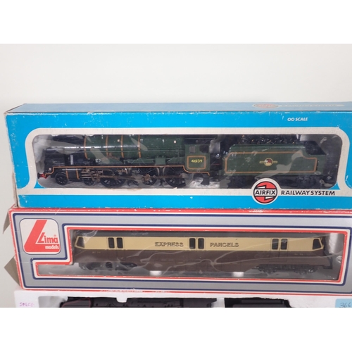 1084 - A boxed Airfix 00 gauge Scot Class 'The Welch Regiment', a boxed Lima diesel Railcar and a Jouef HO ... 