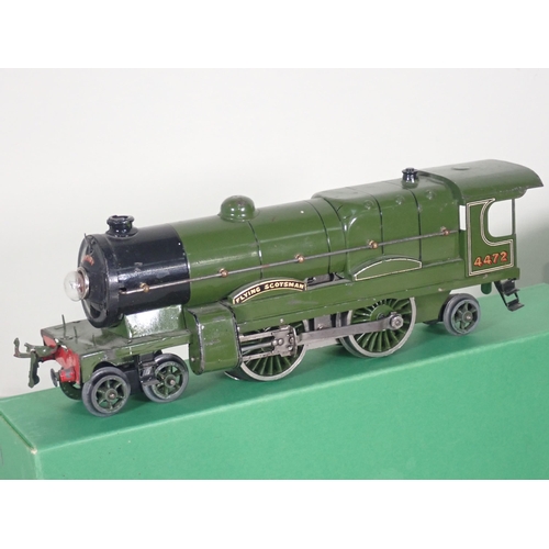 1088 - A Hornby 0 gauge 3-rail electric No.3E 'Flying Scotsman' 4-4-2 and Tender, both in reproduction boxe... 