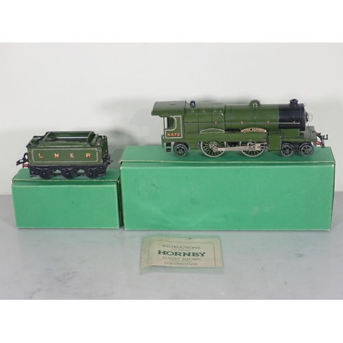 1088 - A Hornby 0 gauge 3-rail electric No.3E 'Flying Scotsman' 4-4-2 and Tender, both in reproduction boxe... 