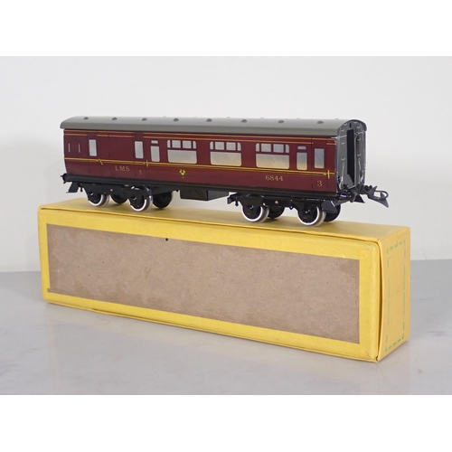 1091 - A boxed Middleton Products Hornby reproduction series 0 gauge L.M.S. No.2 Corridor Coach Brake/3rd