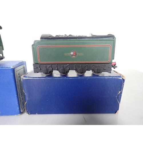 1111 - A Hornby Dublo EDL11 3-rail A4 Locomotive 'Silver King' with reproduction box base and original top ... 