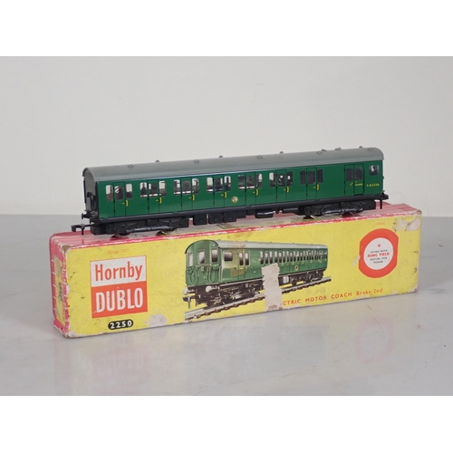 1116 - A boxed Hornby Dublo 2250 2-rail Electric Motor Coach and a boxed 4150 Driving Trailer Coach