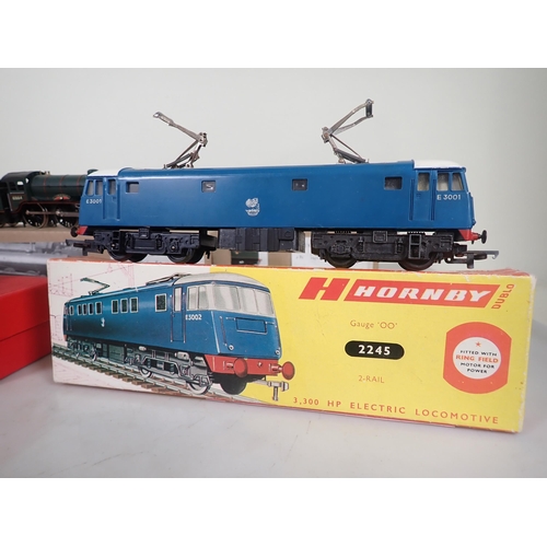 1122 - A Traing Hornby R753 E3001 Electric Locomotive in Hornby Dublo box, an unboxed Wrenn 0-6-2T repainte... 