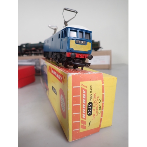 1122 - A Traing Hornby R753 E3001 Electric Locomotive in Hornby Dublo box, an unboxed Wrenn 0-6-2T repainte... 