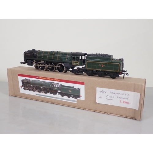 1122 - A Traing Hornby R753 E3001 Electric Locomotive in Hornby Dublo box, an unboxed Wrenn 0-6-2T repainte... 