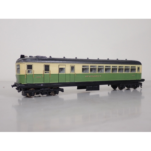 1124 - A boxed Renaissance Limited Edition 00 gauge Sentinel Steam Railmotor in LNER green/cream No.9/30