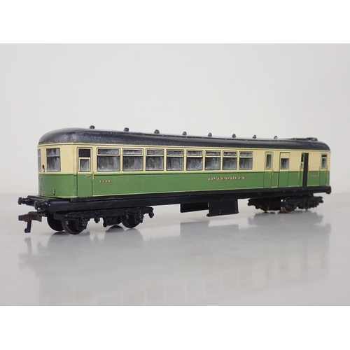 1124 - A boxed Renaissance Limited Edition 00 gauge Sentinel Steam Railmotor in LNER green/cream No.9/30