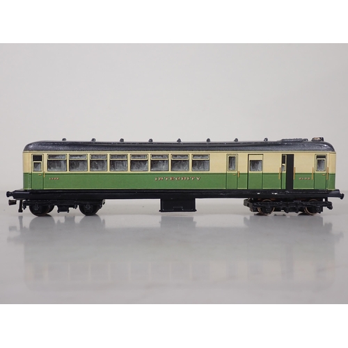 1124 - A boxed Renaissance Limited Edition 00 gauge Sentinel Steam Railmotor in LNER green/cream No.9/30