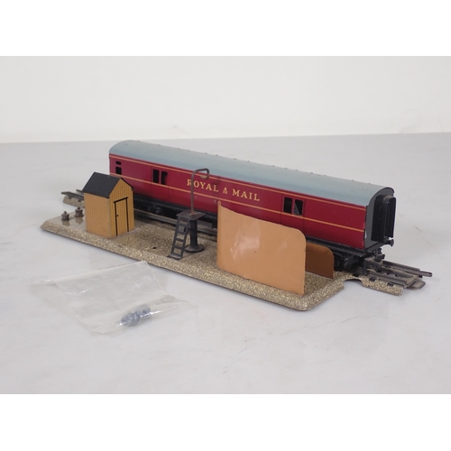 1125 - A boxed Hornby Dublo 3-rail T.P.O Mail Van Set