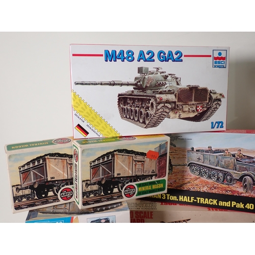 1156 - A box of mainly 1:76 scale plastic Kits of Military Vehicles including Airfix, Matchbox, Fujimi, etc... 