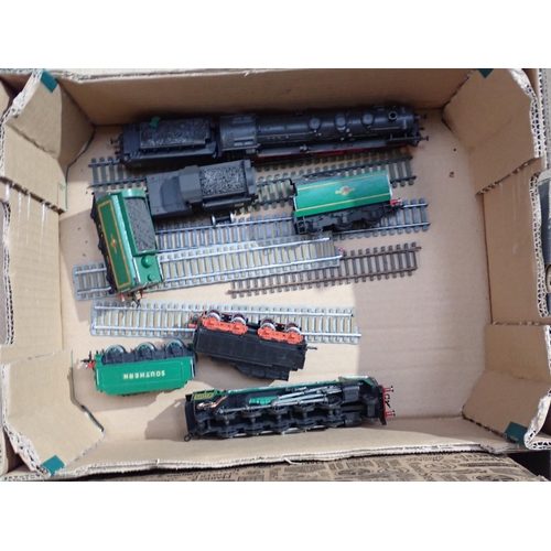 1167 - A box of kitbuilt 1:76 scale Militay Vehicles, a box of plastic kit built Locomotives and Building a... 