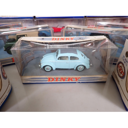 1172 - Twenty three boxed Matchbox Dinky Series Models including Delahaye 145, Mercedes 300SL, Commer Van, ... 