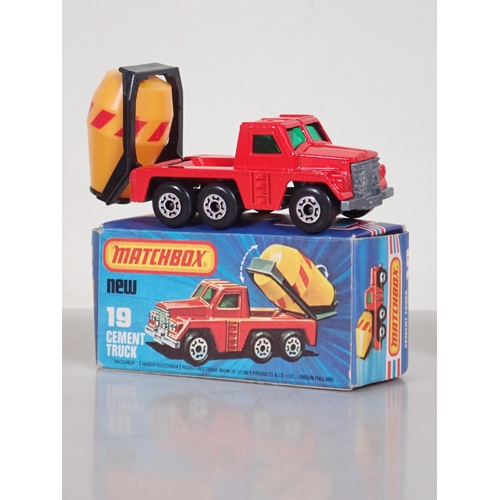 1208 - Five boxed Matchbox Superfast and 75 diecast Models including No.2 Rescue Hovercraft, No.19 Cement T... 