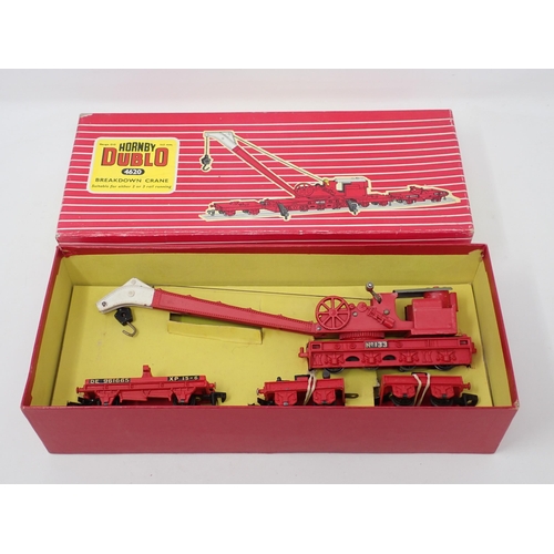 1251 - A boxed Hornby Dublo 2207 0-6-0T Locomotive in green livery with instructions and guarantee and a bo... 