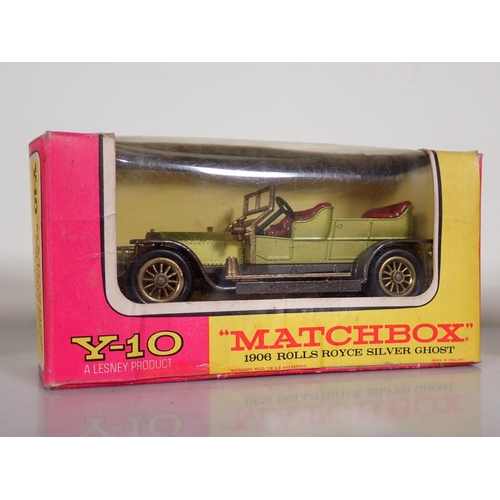 1270 - Twenty six boxed Matchbox Y-series Models of Yesteryear including Y-10 Mercedes Benz 36/220, Y-11 19... 