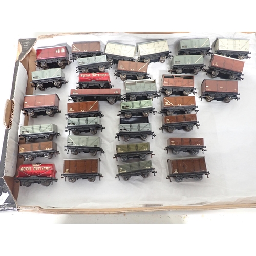 1292 - Thirty two unboxed Hornby Dublo 3-rail Wagons , generally VG-Ex