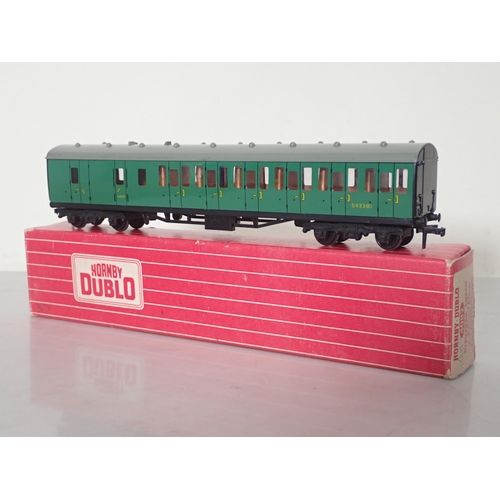 1297 - Six boxed Hornby Dublo Coaches including 4050, 4054, 4055 Corridor Coaches, 4078 Sleeping Car, 4081 ... 