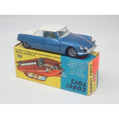 1329 - A boxed Corgi Toys No.259 metallic blue Citroen 'Le Dandy' Coupe