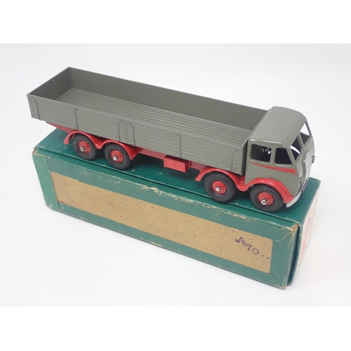 1336 - A boxed Dinky Toys No.501 1st type red and grey Foden 8-wheel Wagon