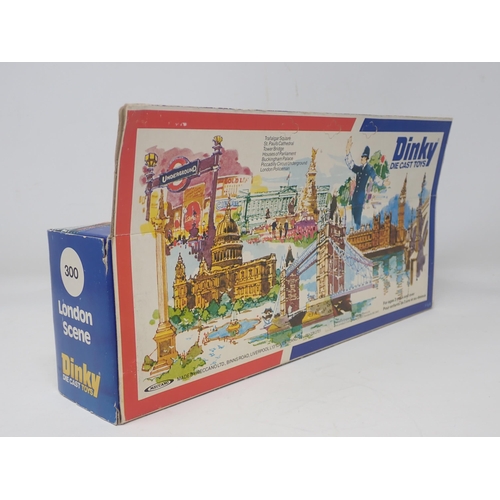 1340 - A boxed Dinky Toys 300 Souvenir London Scene Set