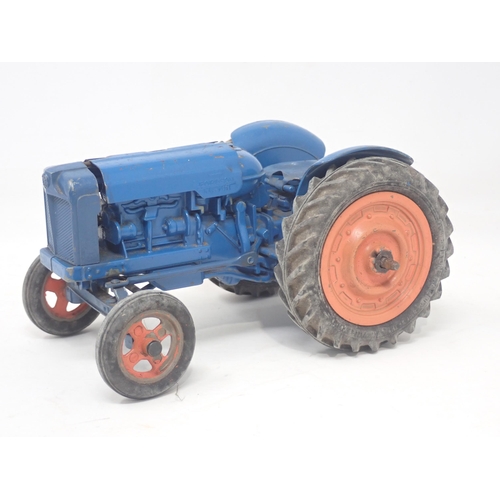 1484 - An unboxed Chad Valley Fordson Major Tractor, lacking steering wheel